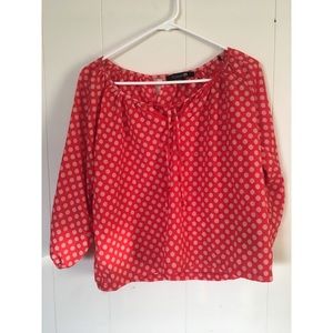 Cutest red shirt ever 😭😍